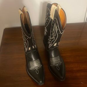 Frye womens cowboy boots US sz 6.5